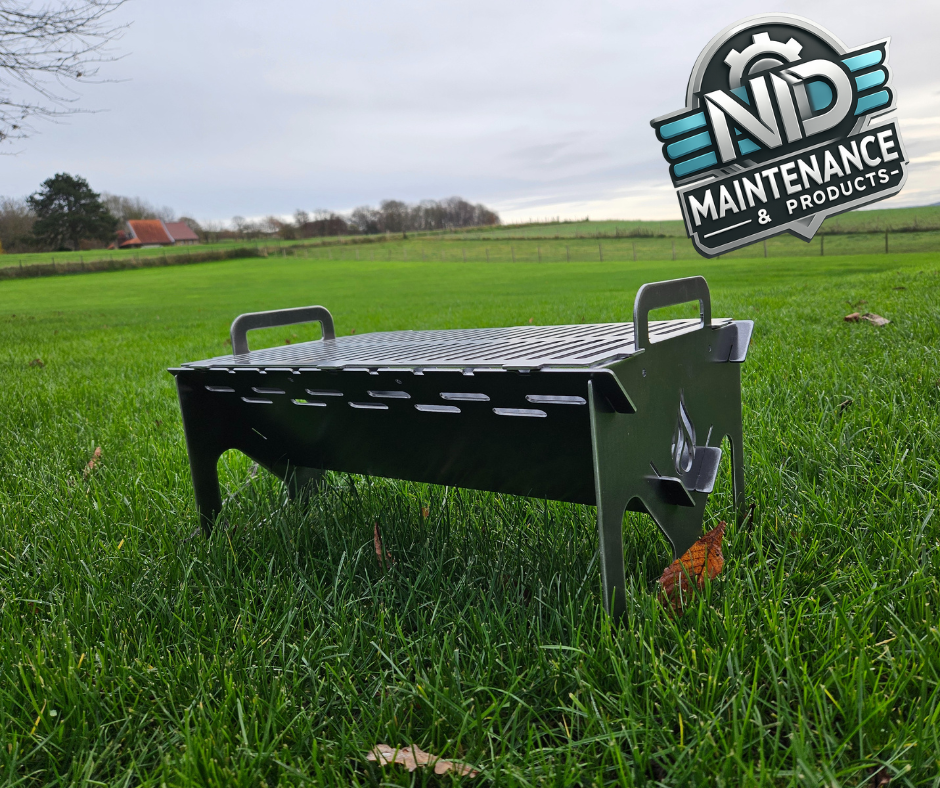 Inklapbare BBQ van cortenstaal met grilloppervlak van 525 × 300 mm, handgemaakt in eigen werkplaats